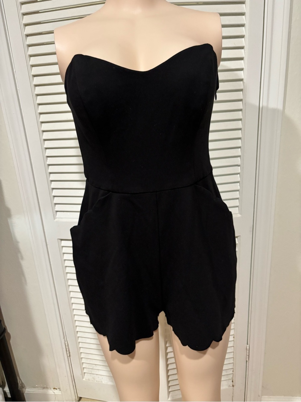 Cooperative Black Strapless Scallop-Hem Romper